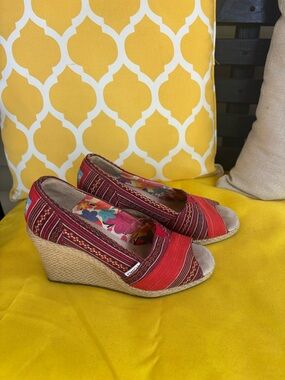 Toms Red Striped Peep-Toe Wedge Espadrilles